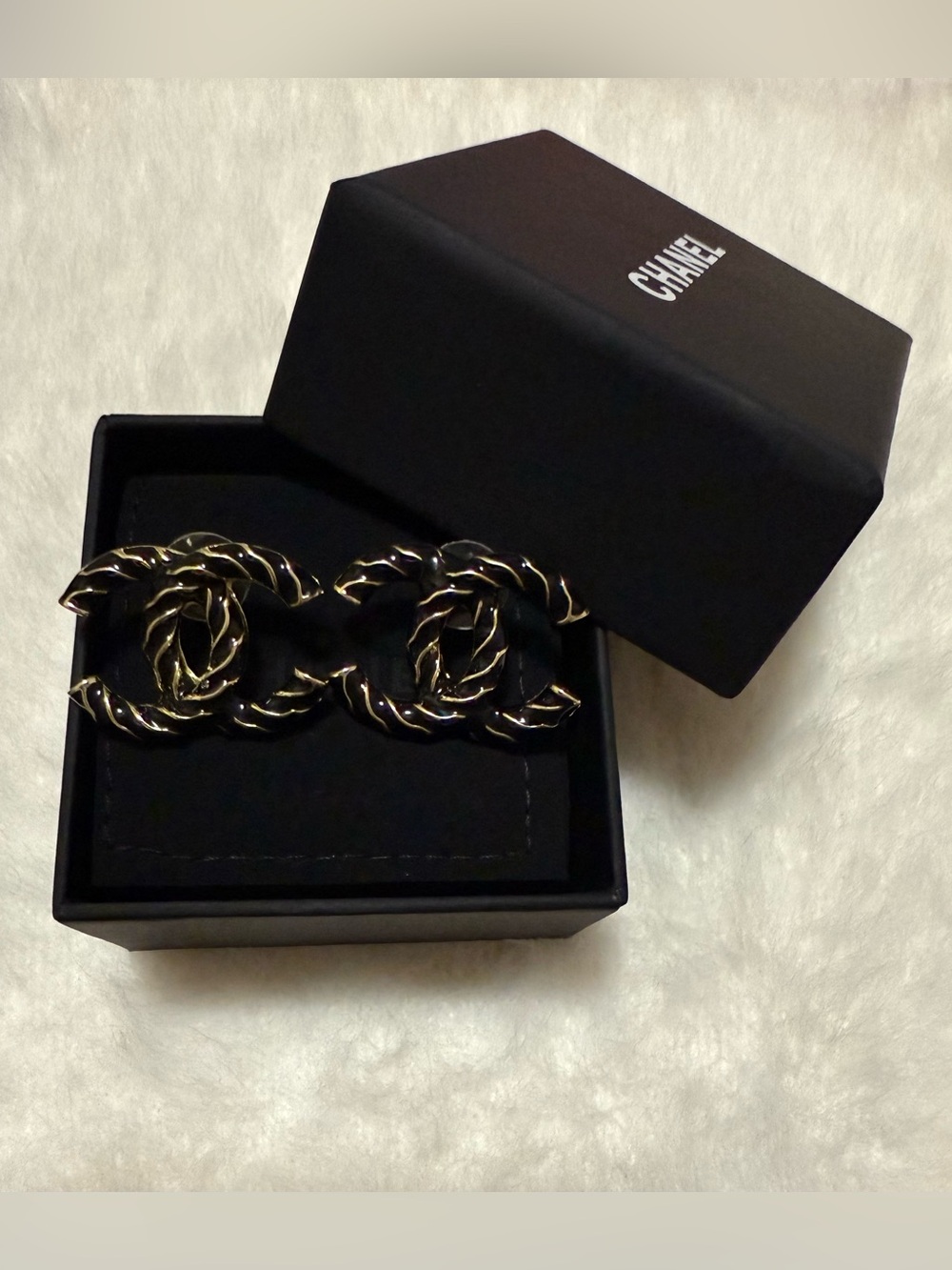 CC TWIST Black Enamel Braided Monogram Earrings